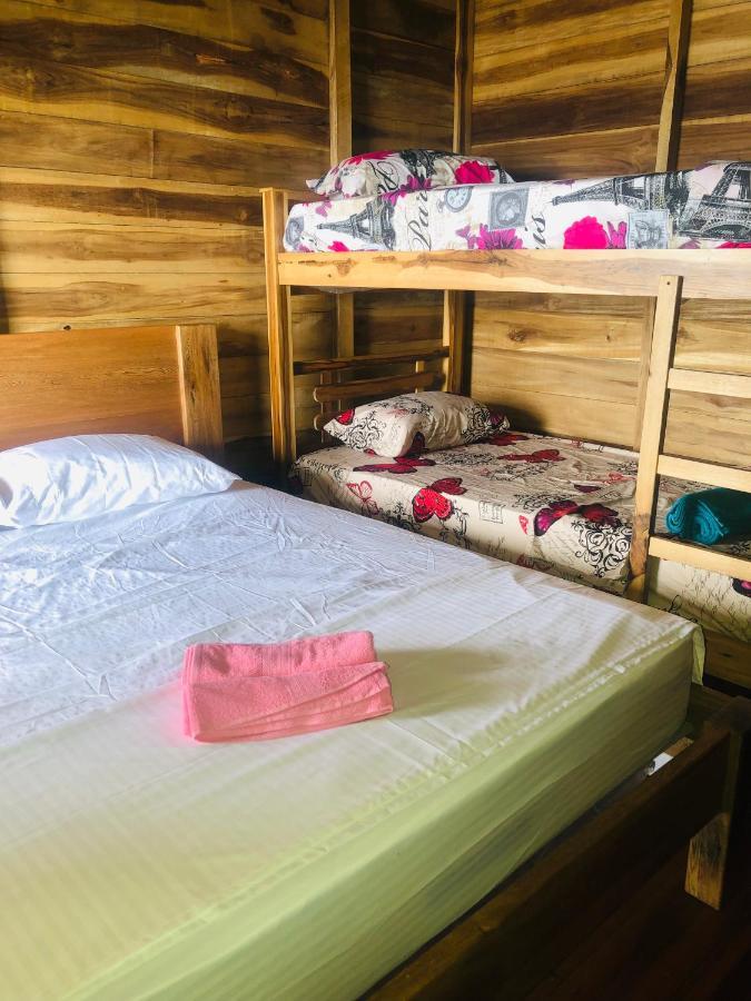 Palm Beach Hostal Guachaca Dış mekan fotoğraf